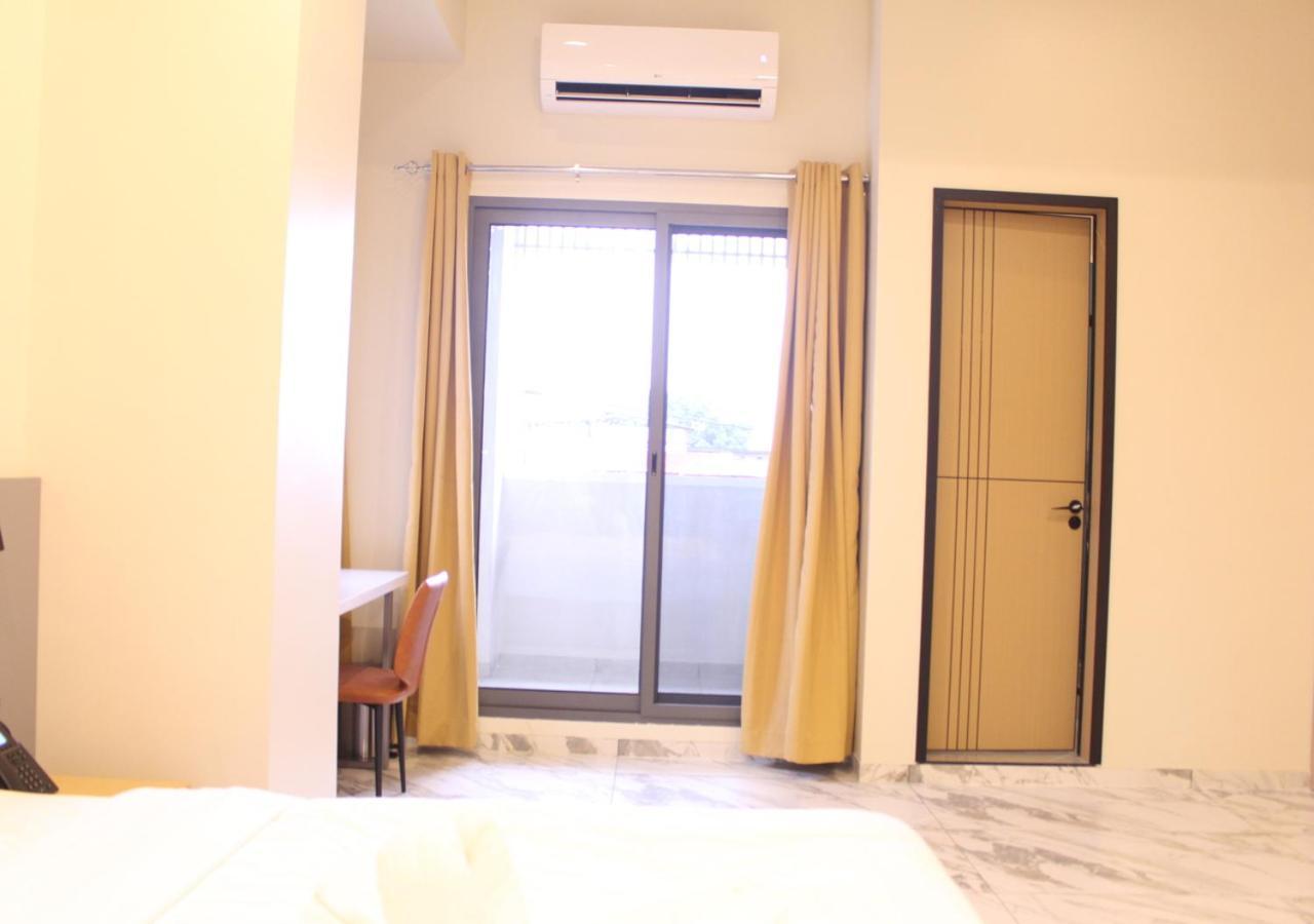 Ixoras Hotel Lemba Kinshasa Bagian luar foto