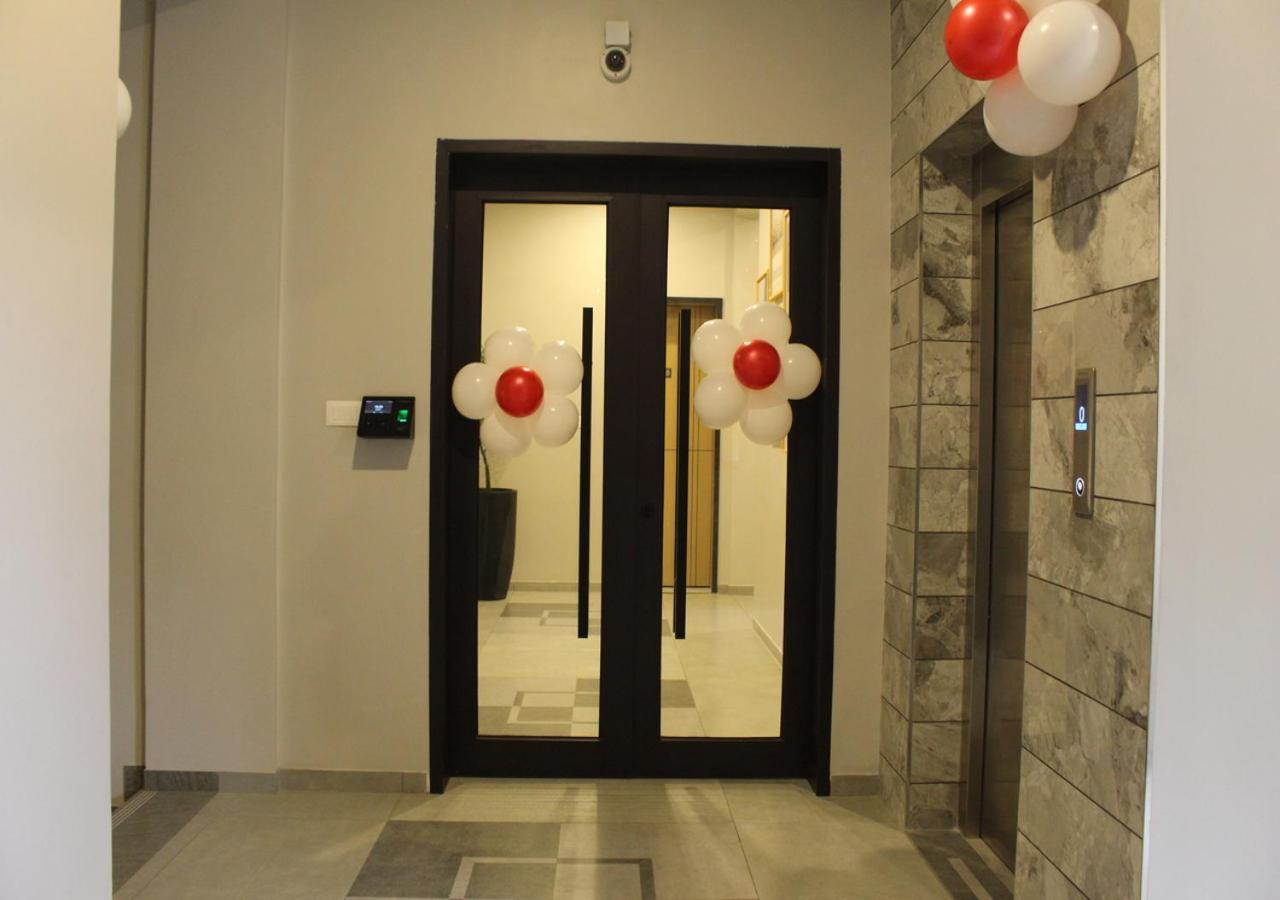 Ixoras Hotel Lemba Kinshasa Bagian luar foto