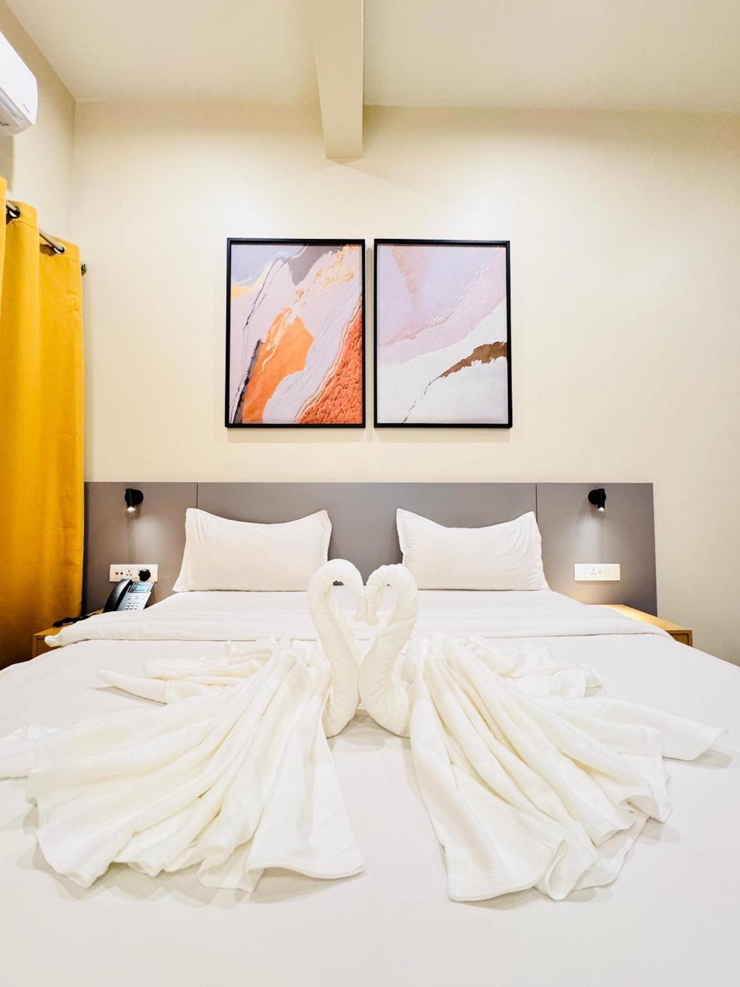 Ixoras Hotel Lemba Kinshasa Bagian luar foto