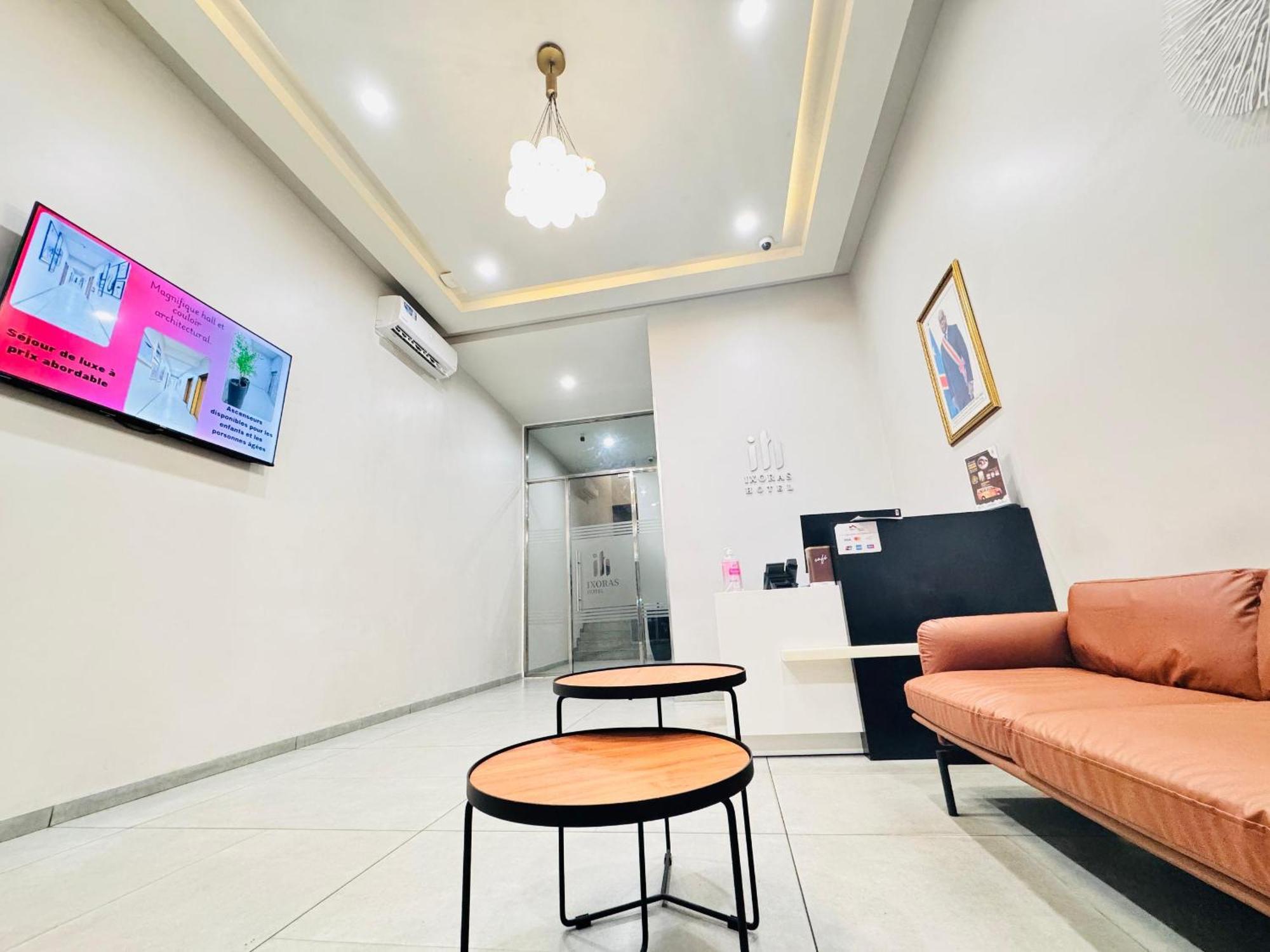 Ixoras Hotel Lemba Kinshasa Bagian luar foto