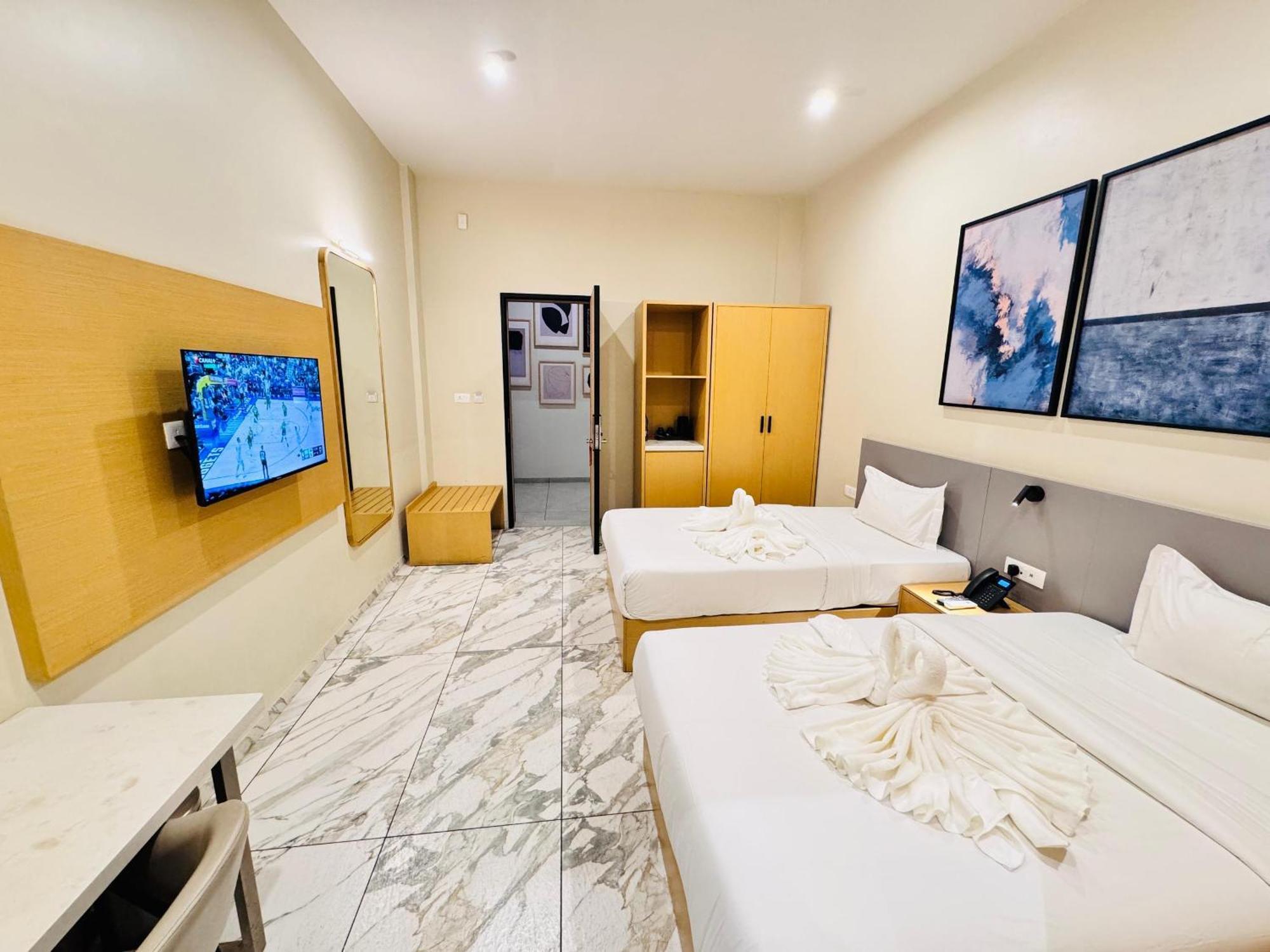 Ixoras Hotel Lemba Kinshasa Bagian luar foto